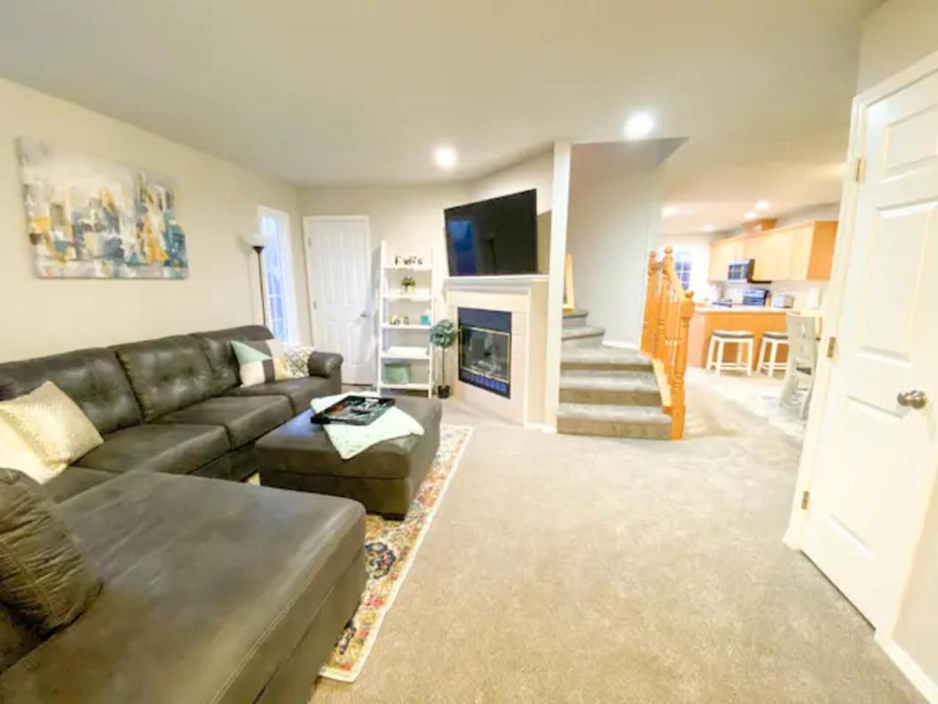 The Getaway Se Boise Condo Across The Street From Greenbelt, Bown Crossing And Boise River 3Bd 3Bath, 4 Beds! Lovely, Homey, Dining Table Seats 6 Екстериор снимка