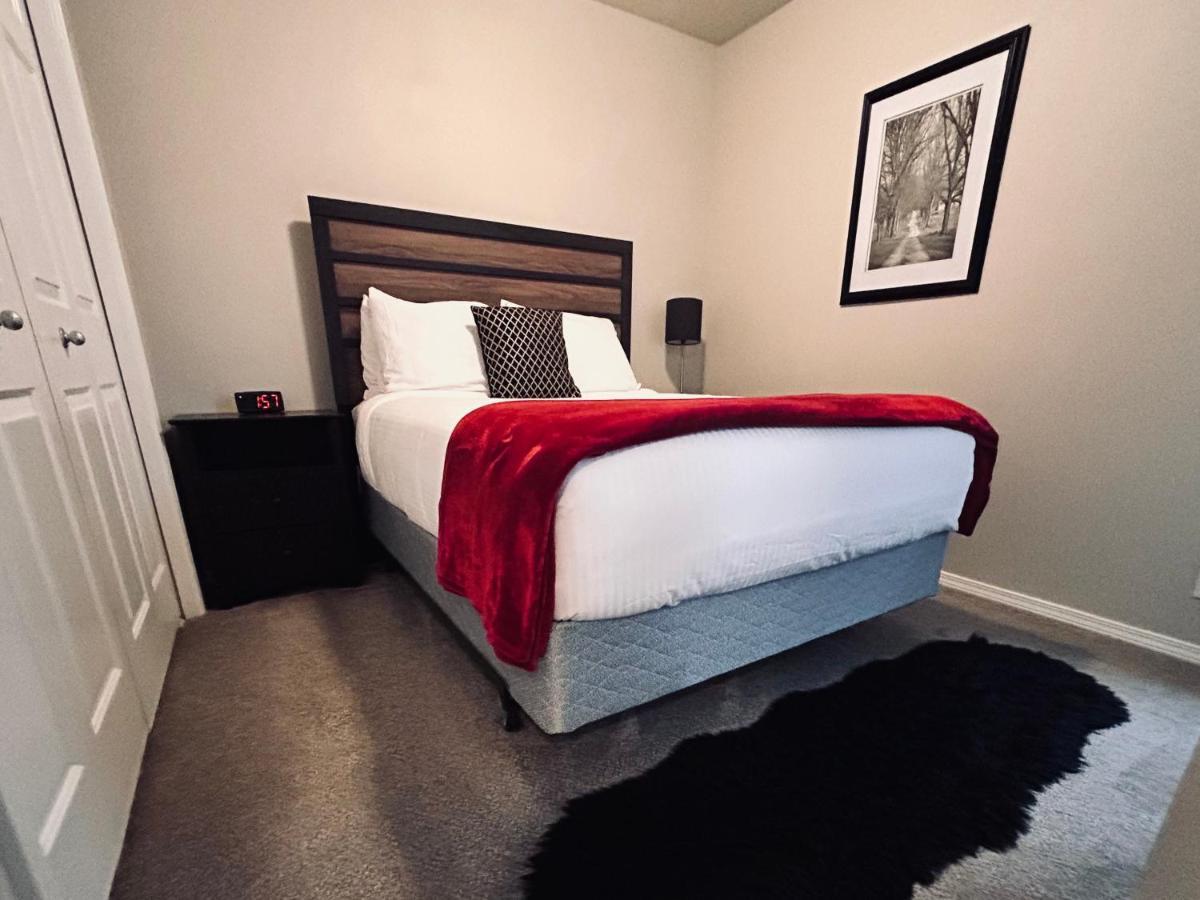 The Getaway Se Boise Condo Across The Street From Greenbelt, Bown Crossing And Boise River 3Bd 3Bath, 4 Beds! Lovely, Homey, Dining Table Seats 6 Екстериор снимка