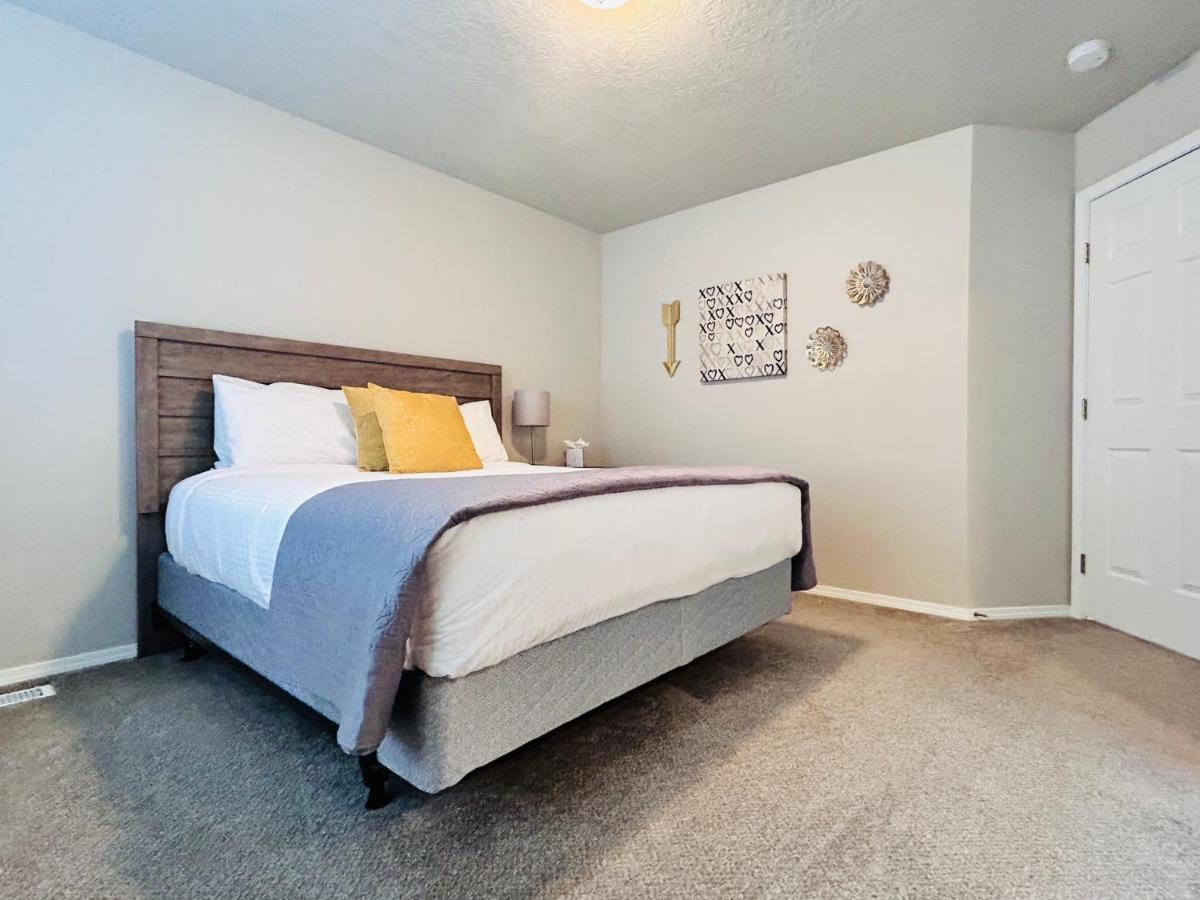 The Getaway Se Boise Condo Across The Street From Greenbelt, Bown Crossing And Boise River 3Bd 3Bath, 4 Beds! Lovely, Homey, Dining Table Seats 6 Екстериор снимка